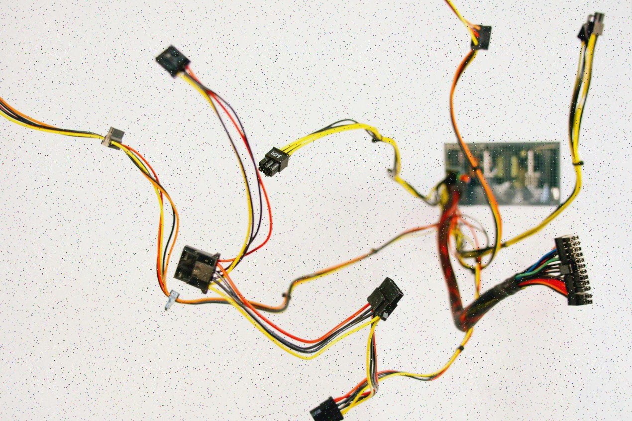 Tarjeta prepago PE K4 en mano